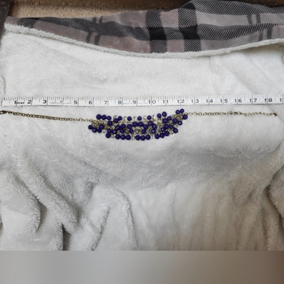 Banana Republic Blue and Clear Beaded Necklace! - Picture 6 of 8